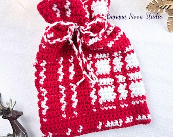 Digital Crochet Pattern for a Plaid Christmas Drawstring Gift Bag