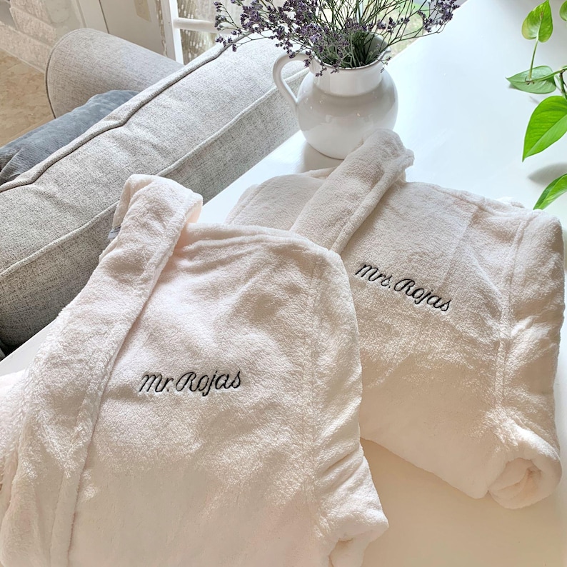 Personalized Mr. & Mrs. Honeymoon Robe Set – Plush Luxury Spa Robes – Custom Wedding Gift with Last Name – Bride and Groom Robes