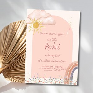 Sunshine Rainbow verjaardagsuitnodiging, bewerkbare pastel bloemen feestuitnodiging, afdrukbare verjaardagskaart meisje, Instant Download | SS102