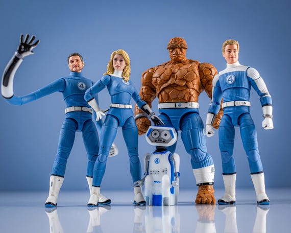 【R様】Marvel Legends Fantastic Four フィギュア Amazon.com: Marvel Hasbro Legends Series Retro Fantastic Four Mr