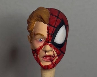 Battle Damaged Spider-Man Headsculpt, 1/12 Scale