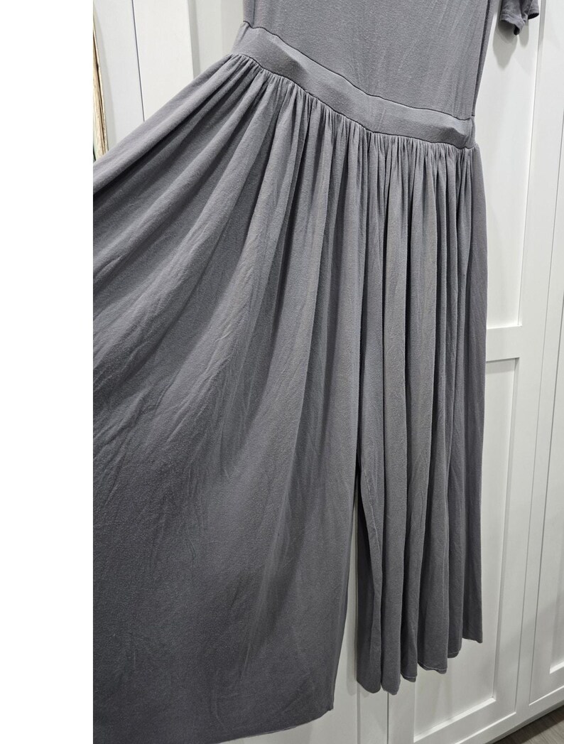 Free People Beach Gray Wide Leg Jumpsuit – Size Large bild 3