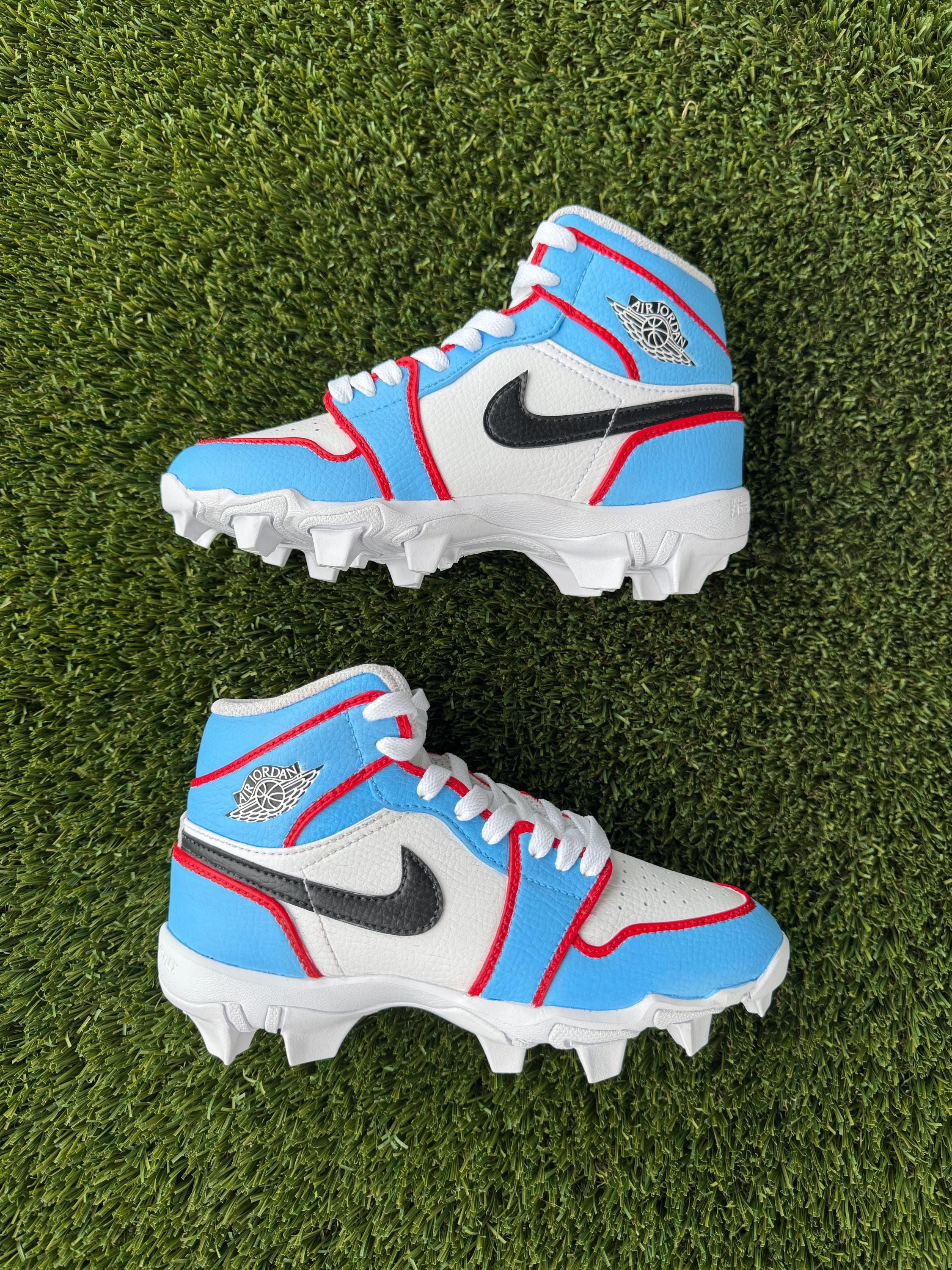 customize your own baseball cleats