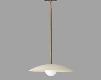 Lampadario Sputnik in ottone fatto a mano: lampada a sospensione moderna di metà secolo