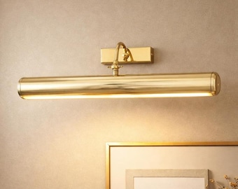 Modern Picture Light The Art Display Adjustable Italian Mid-Century Handmade Brass Wall Sconce For Display and Decor