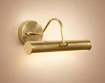 Modern Picture Light The Art Display Adjustable Italian Mid-Century Handmade Brass Wall Sconce For Display and Decor