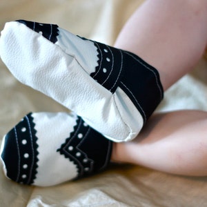 Baby Tuxedo Shoes PATTERN image 3