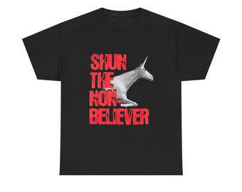 Shun the Non Believers, Charlie das Einhorn Shirt, Candy Mountain, Magical Adventures Unisex T-Shirt Große Größen