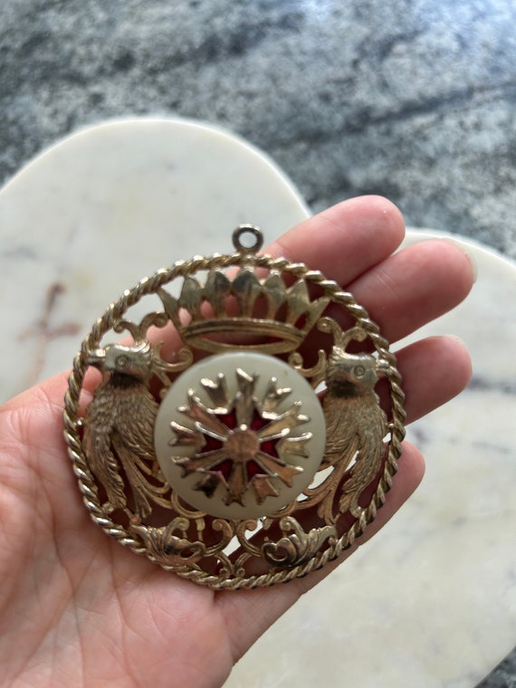 vintage bird crown gold tone medallion pendant jew