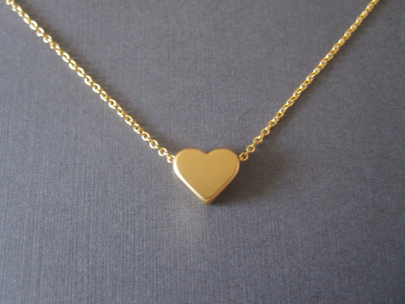 Valentine/'s Necklace in Gold or Silver Tiny Heart Necklace Valentine/'s Gift for Daughter Valentines Day Gift Anniversary Love Gift