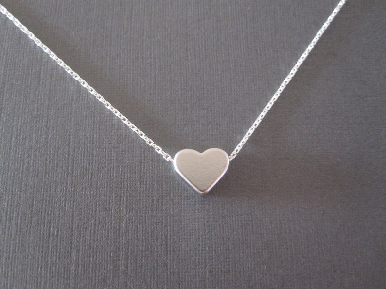 Valentine/'s Necklace in Gold or Silver Tiny Heart Necklace Valentine/'s Gift for Daughter Valentines Day Gift Anniversary Love Gift