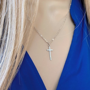 Dainty Cross Necklace, Silver Cross Pendant, Baptism gift for Her, Religious Jewelry, Dainty, Communion Gift, Gold Minimalist Cross Necklace
