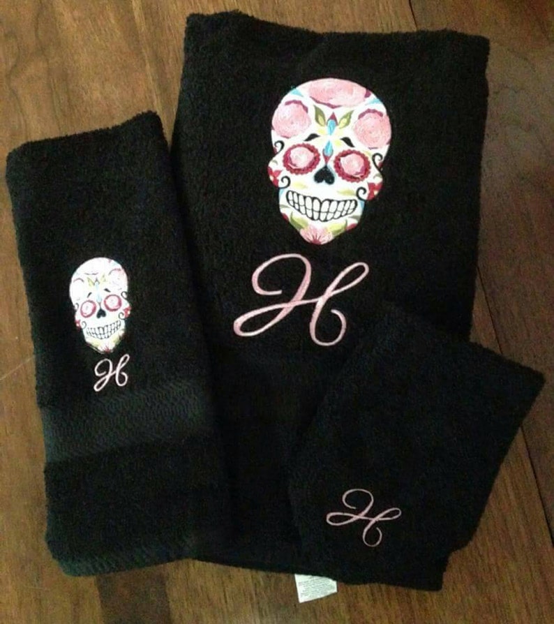 SUGAR SKULL ON THE SAND BEACH TOWEL