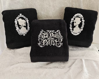 Skeleton Cameo Couple Bathroom Hand Towel Set