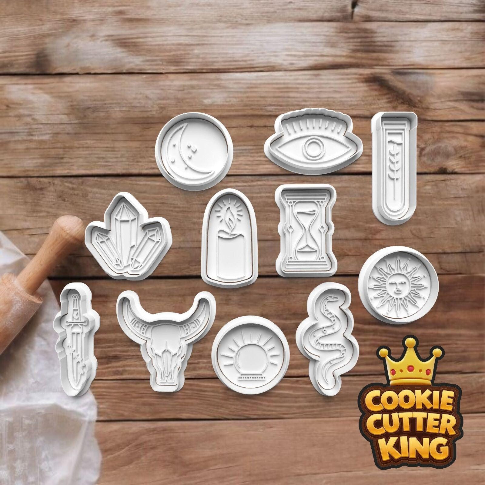 Naps3D Moon Face Cookie Cutter – 3 Sizes, White Plastic, For Fondant & Biscuit – UK Made