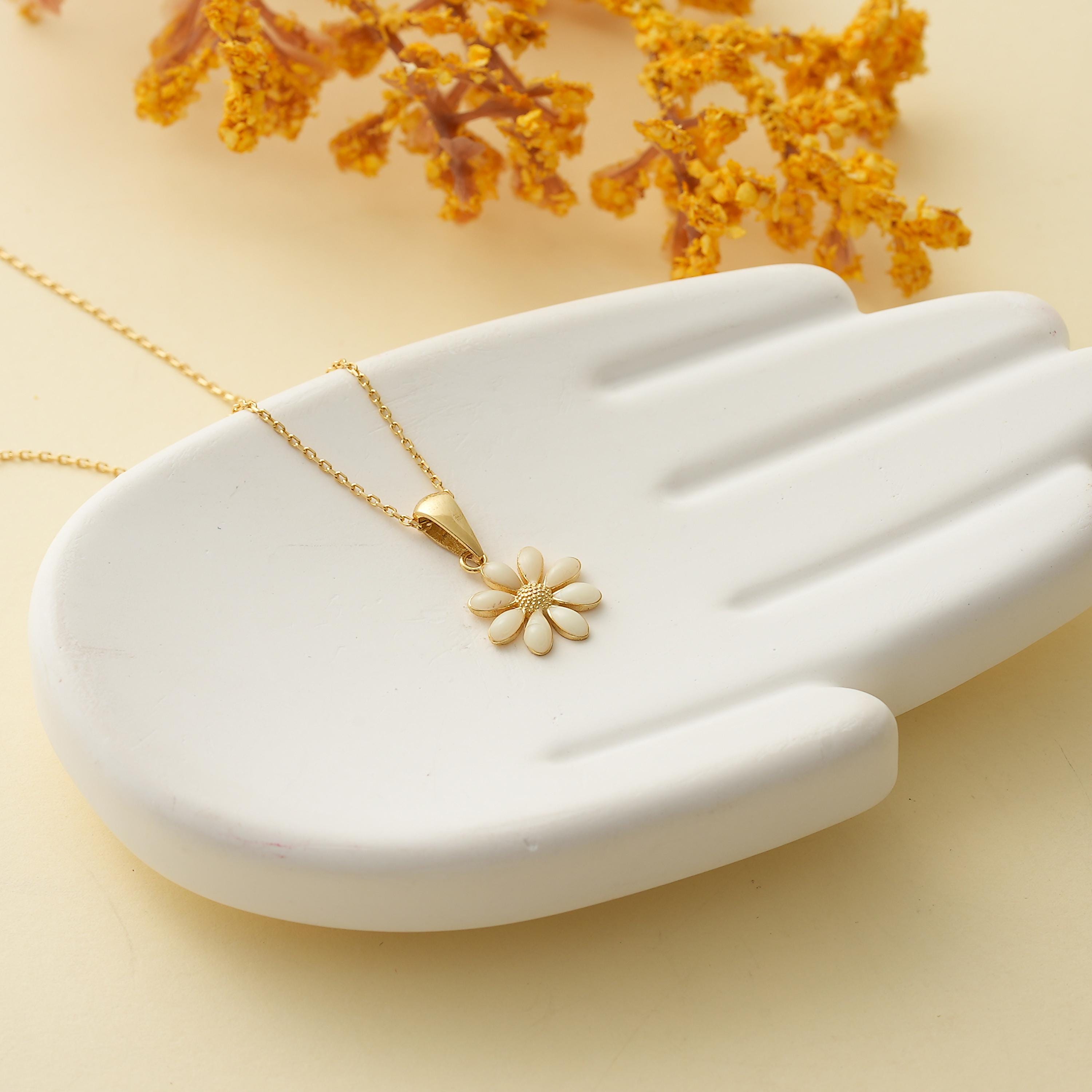 Dainty 14K Gold Daisy Necklace – Enamel Floral Pendant - Etsy