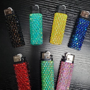 Accendino scintillante e abbagliante: glamour non ricaricabile