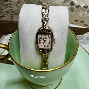 Elgin 17 Jewel Watch - Etsy display picture 3