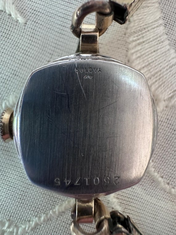 Bulova Vintage Ladies Watch – 1949 – A9 – 10K Rolled Gold  display picture 3