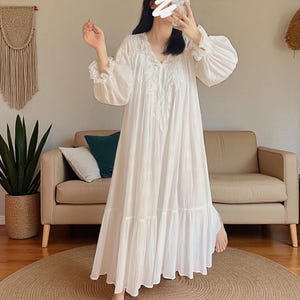 Vintage White Lace Nightgown | Romantic Sleepwear for Women | Perfect for Halloween, Christmas, & Spring Summer | Gift Idea for Her,Wedding