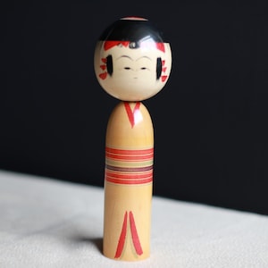 本物のヴィンテージ日本のこけし人形 - 手作り、手描き