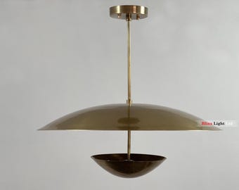 Lámpara colgante Sputnik de latón crudo de mediados de siglo / Lámpara de araña moderna de disco de latón
