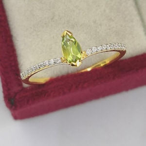 Natürlicher Peridot Edelstein Ring, 14k Solid Gold Ring, Peridot Gold Ring, August Geburtsstein, Ehering, Handgemachter Goldring, Geschenk für sie