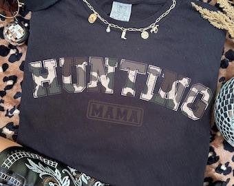 Hunting Mama PNG / Distressed Duck Camo / Hunting Shirt Design Png / Southern Mama Png / Country Mama Png / Duck Camo / Camo Mama Png