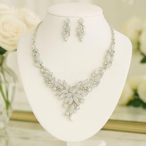 Bridal Crystal Jewelry Set: Silver and gold Necklace and Drop Earrings, Vintage Glamour