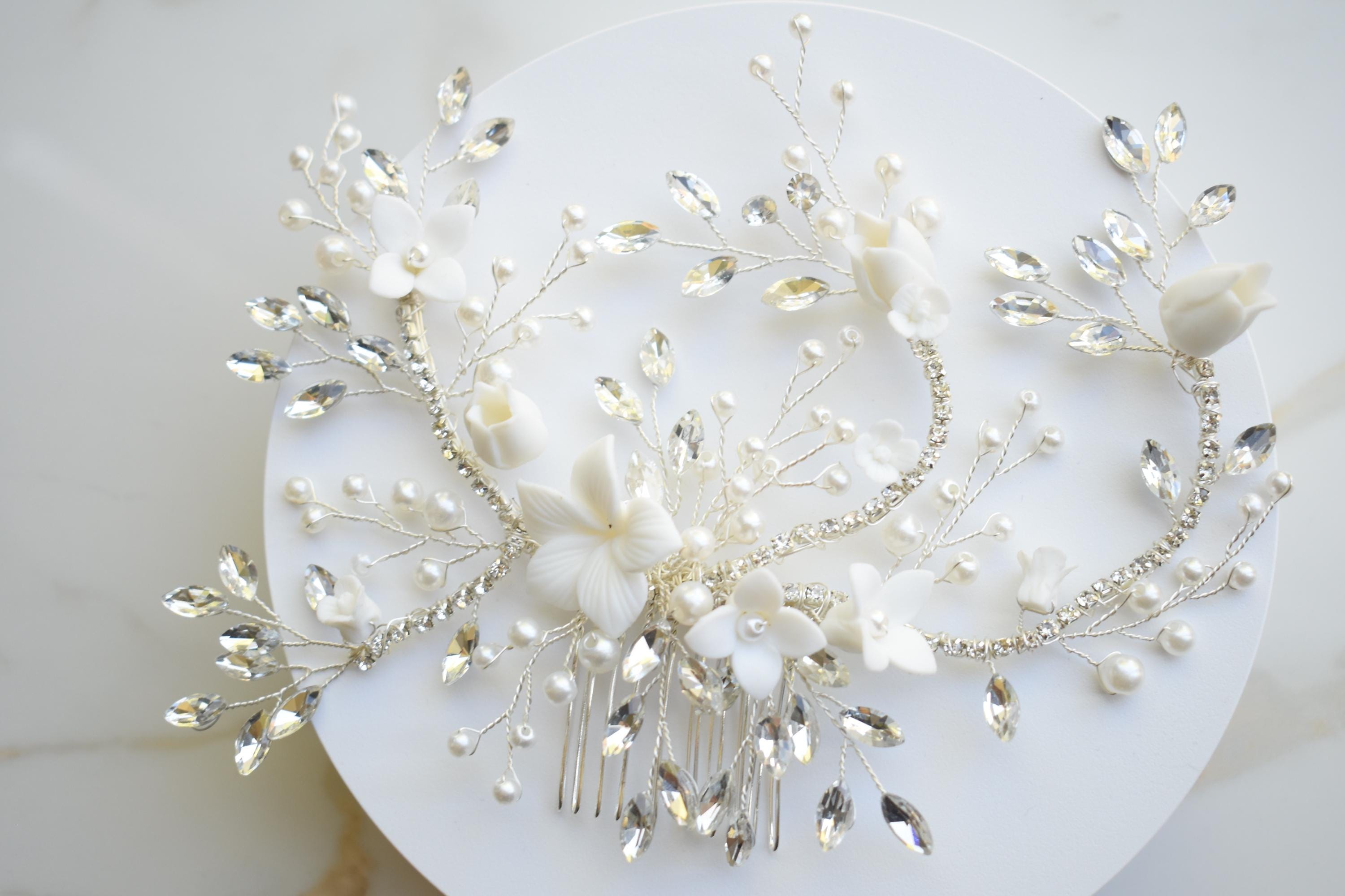 Bridal Crystal and Pearl Hair Comb: Silver Floral Wedding  display picture 2