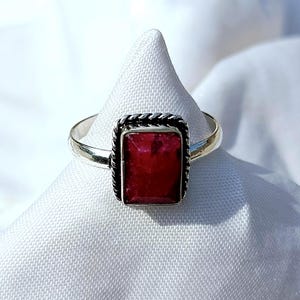 Handmade-925 Sterling-Silber Rubin-Zoisit-Edelstein Ring | Rechteckiger Ring mit rotem Stein | Vintage Style Boho Schmuck Geschenk für sie