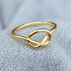 Handgemaakte gouden knoopring: 14K vergulde minimalistische beloftering