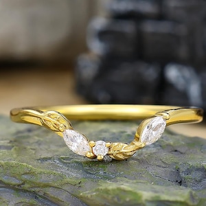 Minimalist Moissanit Blatt Hochzeit Band antike Frauen Versprechen Band Blätter dünne Band Rebe Zweig Gelbgold geschwungene Band Jahrestag Geschenk