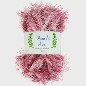 Uluwehi Yarn 1.8オンス ソフトアイラッシュヤーン、ファーヤーン、50g、100%ポリエステル、DIYプロジェクト用のふわふわクラフトヤーン、コーラルミックスグリッター