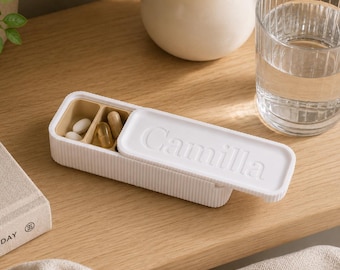 Boîte à pilules mignonne | Mini organiseur de pilules personnalisé avec 7 compartiments