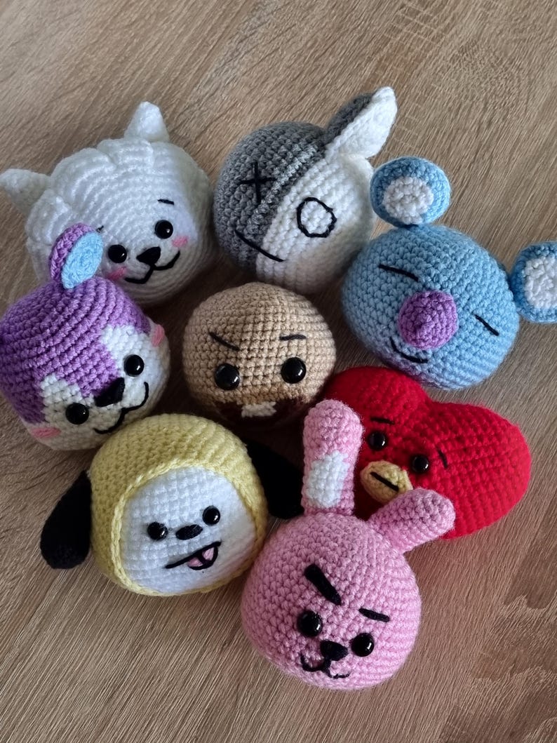 BT21 RJ Amigurumi Pattern - Etsy