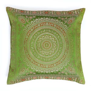 16&quot; Indian Mandala Silk Indian Ethnic Bohemian Decorative Cushion Cover Handcrafted Throw Pillow Decor Cushion Covers for Gift (Light Green)