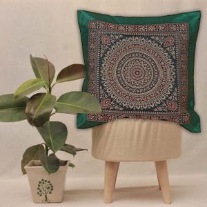 20&quot; Green Luxurious Silk Mandala Pillow Cover, Bohemian Decorative Throw Cushion Case for Sofa, Bed, Meditation, Living Room Decor