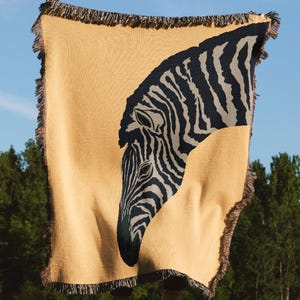 Zebra Woven Blanket – Modern Jacquard Throw with Bold Animal Print, Safari-Inspired Cozy Art Blanket for Couch, Bed or Wall Hanging