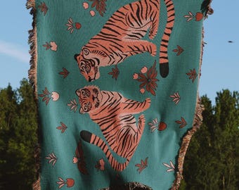 Jacquard Woven Blanket with Two Tigers & Floral Pattern - Boho Throw Blanket, Jungle Animal Decor,Cozy Couch or Bed Cover,Handwoven blankets