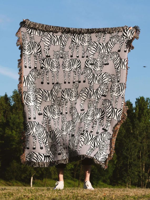 Zebra Pattern Woven Blanket - Black And White Jacquard Throw With Safari Animal Design, Cozy Wildlife Blanket For Sofa Or Bed