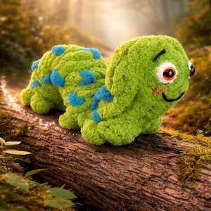 Poseable Inchworm Plushie Finger Knit Pattern (Intermediate) PDF only, no video.