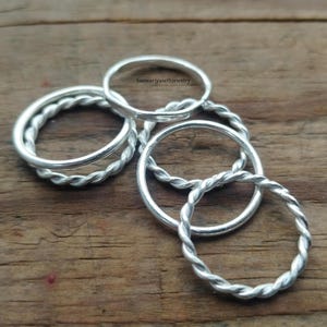 Thin Dainty Silver Hammered Ring, Silver Stackable Simple Delicate Ring for Her, Textured Minimalist Everyday Band Stacking Ring SSJ9928