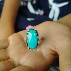 Massief 925 sterlingzilveren oesterkoper turkoois ring voor mannen vrouwen, handgemaakte lange rechthoek staaf edelsteen ring, gehamerde getextureerde brede ring