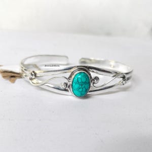 Brazalete de turquesa, brazalete de piedras preciosas, brazalete de plata de ley 925, brazalete hecho a mano, brazalete de mujer, brazalete ajustable, joyería de turquesa, regalo para ella