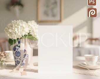 Minimalistische Hochzeitskarte Vorlage, Grandmillenial Einladung Mockup, Einfache Grußpostkarte 5x7 Mockup PSD