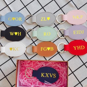 Personalised Leather Keychain,Monogrammed Round Leather Embossed Keyring,Custom Initials Keyring Vegan Leather Keychain,Engraved Mens Gift