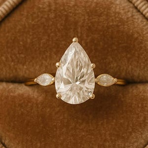 3.00 CT Pear Shape Moissanite Engagement Ring, Diamond Solitaire Wedding Ring, 14K Solid Gold Marquise Cluster Ring, Diamond Rings For Her