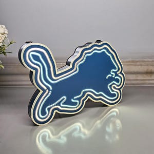 Detroit Lions LED Light Sign - Football Team Decor, Man Cave Wall Art, Gift for Him, Father&#39;s Day