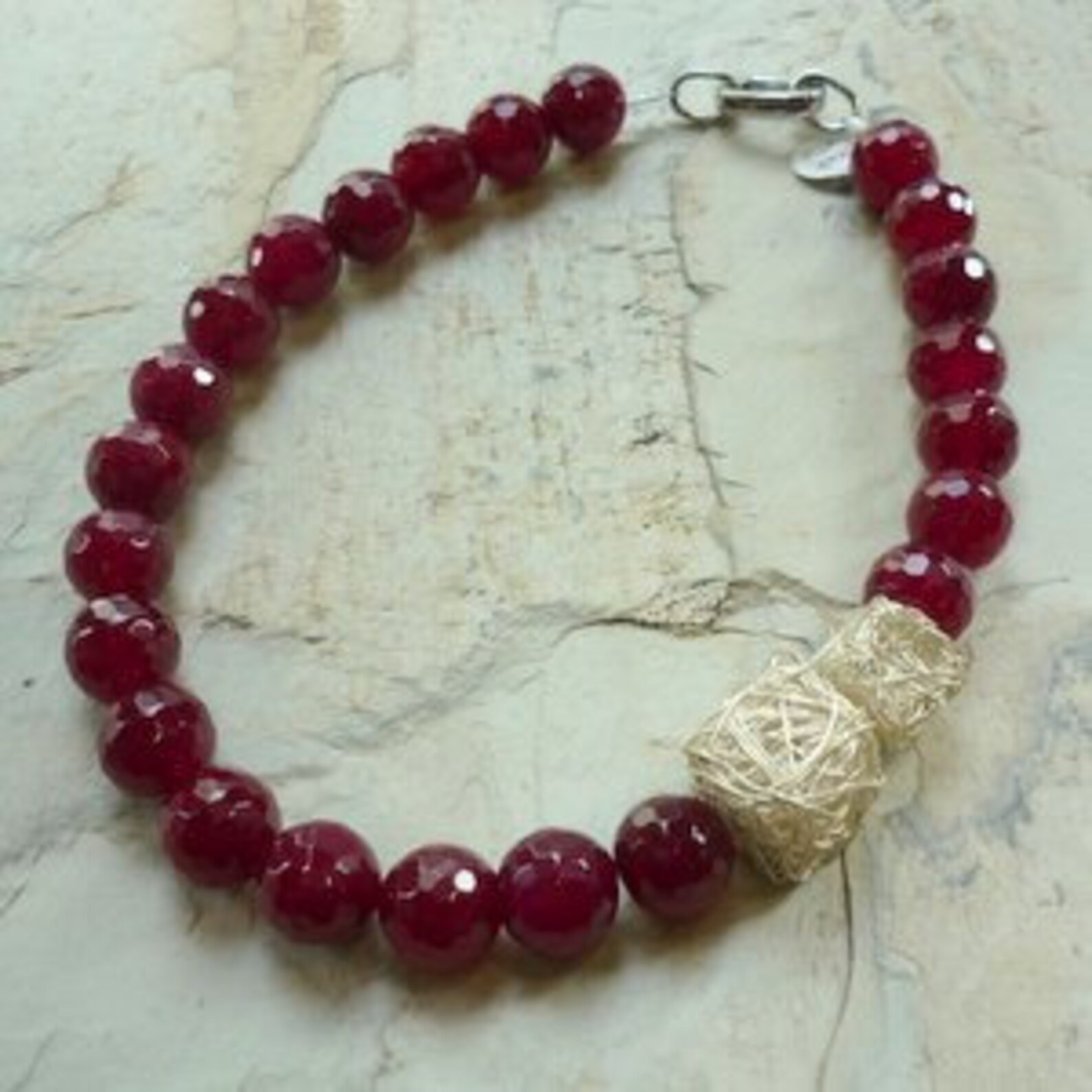 CHUNKY BEADS BRACELET (PINK FUSCHIA)